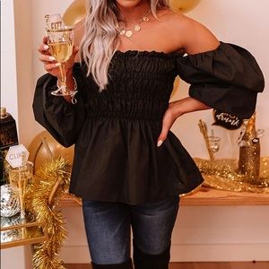NWOT Impressions Perfect Charade Smocked Puff Sleeve Top in Black